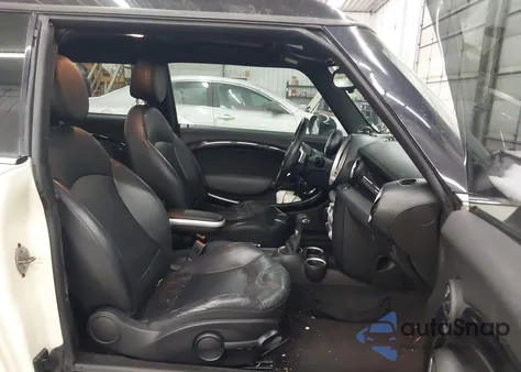 2010 Mini Cooper S Clubman из США, поврежденный, VIN WMWMM3C5XATZ32525